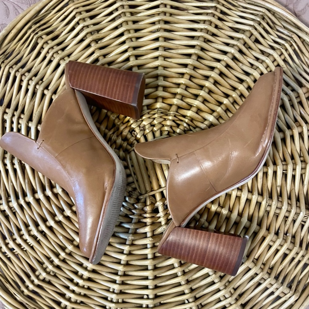 Antonio Melanie Leather Heeled Mules - Picture 4 of 7